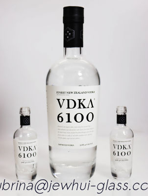 kaufen 750ml VDKA 6100 VODKA GLASS BOTTLE, SUPER FLINT, PAPER LABEL DECORTION, New Zealand Vokda Online-Herstellung