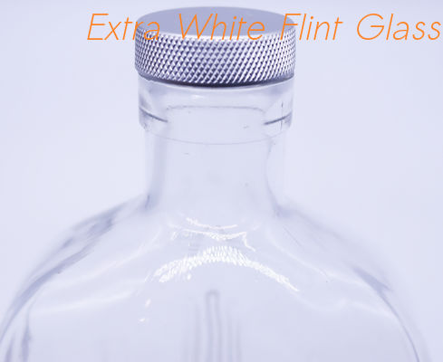 kaufen 1750ml Luftfahrt gravierter Gin Bottle Alunimum Screw Cap SGS FDA online manufacture