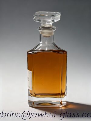Guter Preis Alkohol des Klarglas-700ml füllt/Whisky-Glas-Flasche ab Online